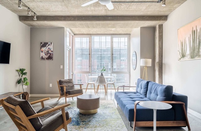 Kasa | Austin | The Ultimate 1BD/1BA Downtown Apartment
