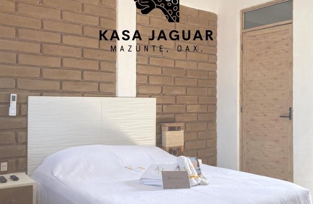 Kasa Jaguar