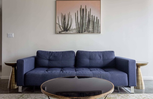 Kasa | Austin | Gorgeous 2BD/2BA 2nd Street District Apartment