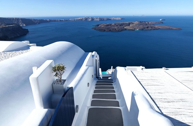 Katikies Chromata Santorini - The Leading Hotels of the World