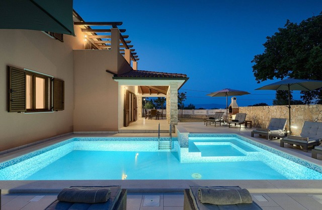 Kavran, Casa Villa Nina
