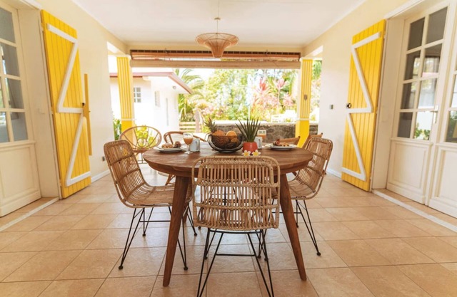 Charming villa with jacuzzi, sauna, hammam, lush garden - 4 pers - L'Entre Deux