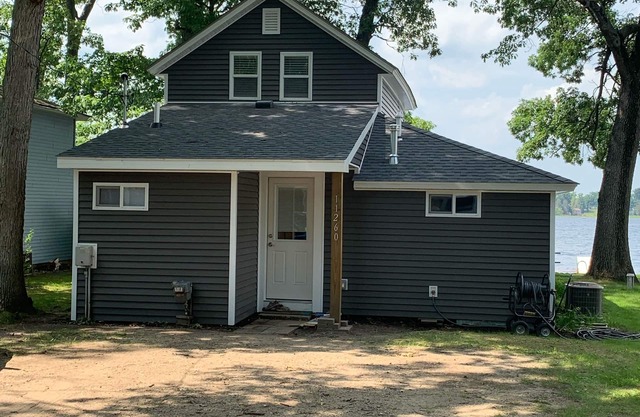 Manténgalo "Reel" Lakefront Cottage en Upper Crooked Lake Delton, MI $ 1400 / semana