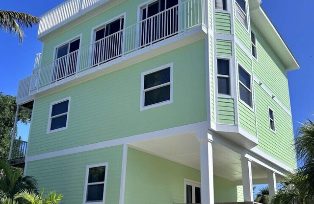 FANTÁSTICO Gulf View 5 DORMITORIOS Hogar lujoso en CAPTIVA NORTE CON PISCINA PRIVADA !!!