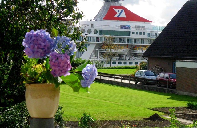Canal Kiel; toda la casa limpiate cómoda; zona tranquila, jardín propio