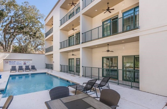 King one-bedroom condo w/ pool in the SSI Village area Unit 2301