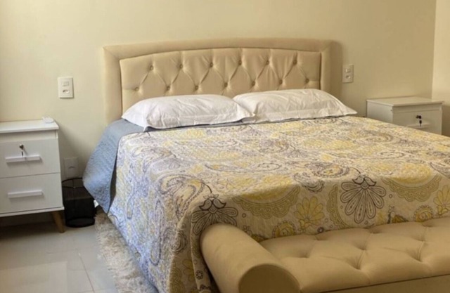 Lilly Queen I, 1-Private bedroom with WiFi near to the Airport in Londrina