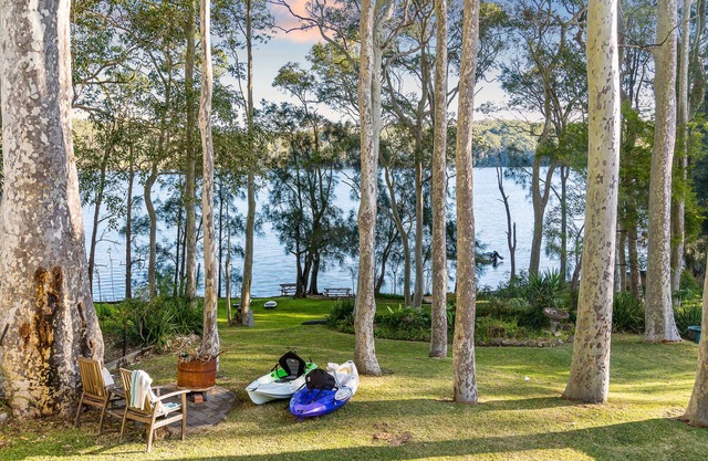Hermosa casa del lago frente al mar en Kings Point