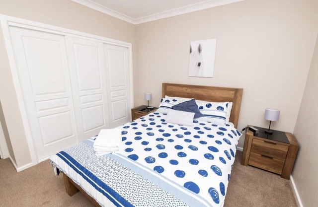 Kinross on Cox | Sweet, Neat & Simple + Wifi