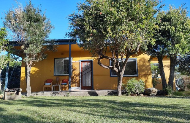 Kioloa - Fibro Freedom - Simple Mid-Century House. Beaches out your back door!