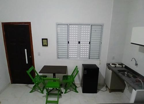 Kitnet confortável em Pontal do Sul