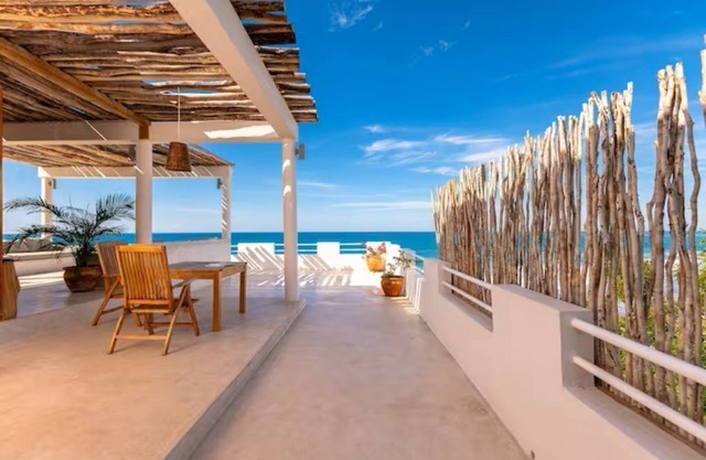Suite Romántica frente al mar en Treasure Beach Jamaica