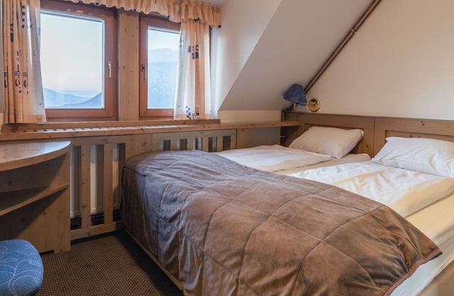 Krvavec Family Room 3