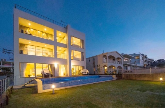L 500㎡ Seaveiw 10M PISCINA 4 suites, 5 baños completos 1F y 2F