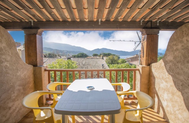 L'Azzura a 80m de la Playa – Vista Mar y Montaña, Terraza Privada, Aire Acondicionado y Wi-Fi