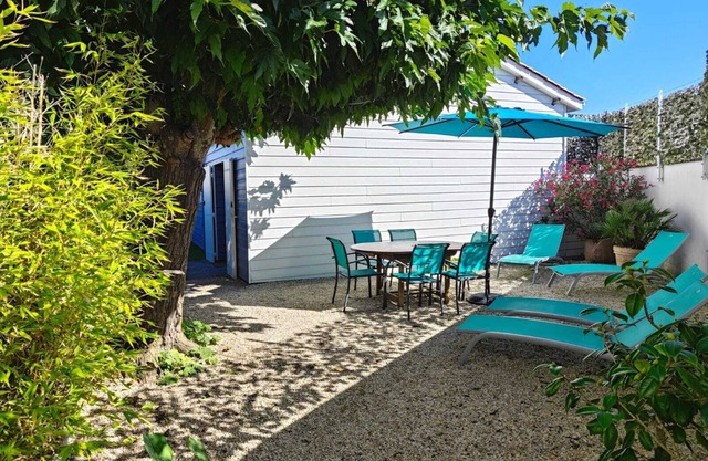 L'Estivale, casa con jardín a 300 metros de la playa.