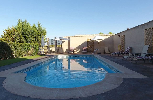 La Casa del Villar. 17 dormitorios. Especial para grupos grandes. Con piscina.