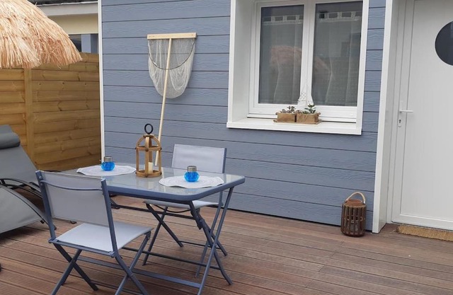 "La Mer Bohème", patio, parking privé, 8 mn plage