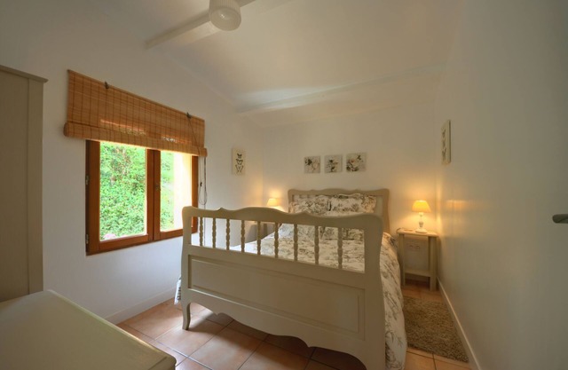 La Truite, 2 dormitorios Chalet con uso exclusivo de la piscina, Dordogne