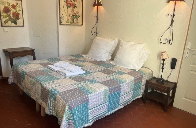 LA Villa Roseraie , Hotel Familial Ouvert Toute L Annee. Animaux Acceptes