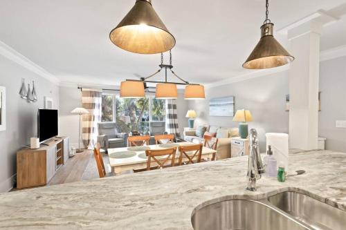 Lagoon Villa 43 - Close to Ocean! Easy Access to Resort!