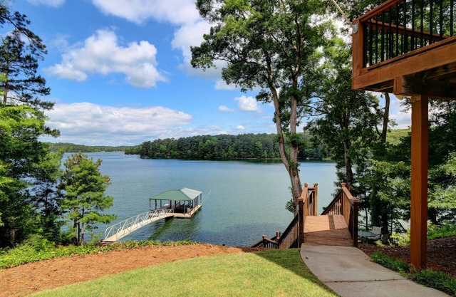 Lago Allatoona Vacation Home, mejores vistas, y justo en el agua.