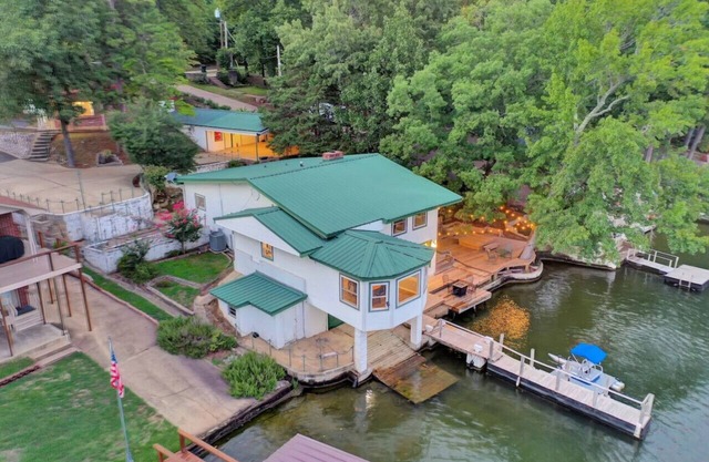Lake Haven (Hot Tub, Game Room)