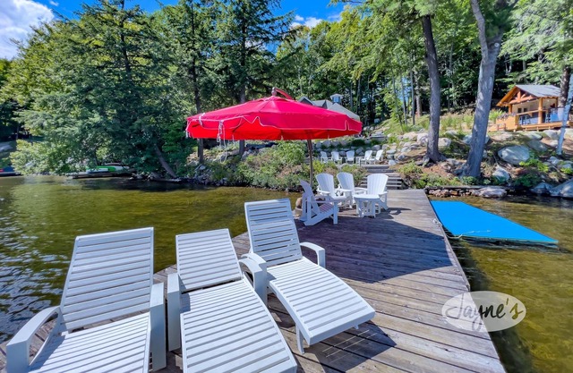 Lake Rosseau! New Build!! 7 Bedrooms, 6 Bath!, Luxury Family Getaway!