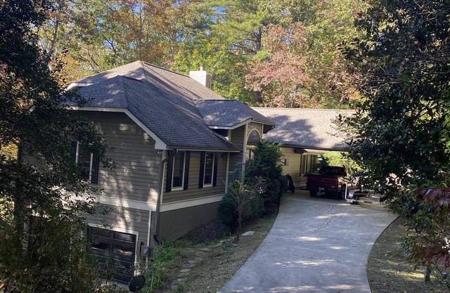 Lake Toxaway Serenity