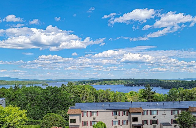 Lake Winni 2BR Condo / Hiking/Pool/Tennis