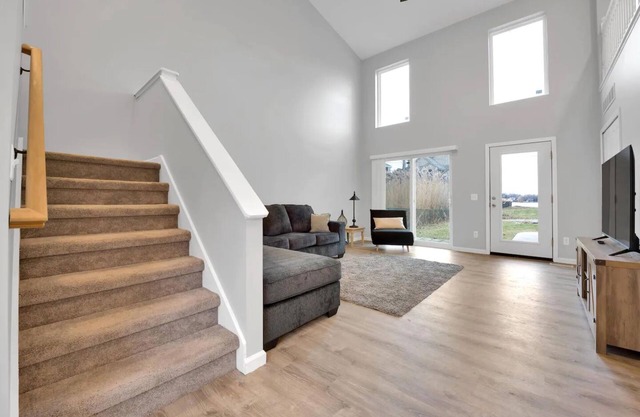 Amazing Cozy Lakefront Retreat on All-Sports Elizabeth Lake w/ private dock