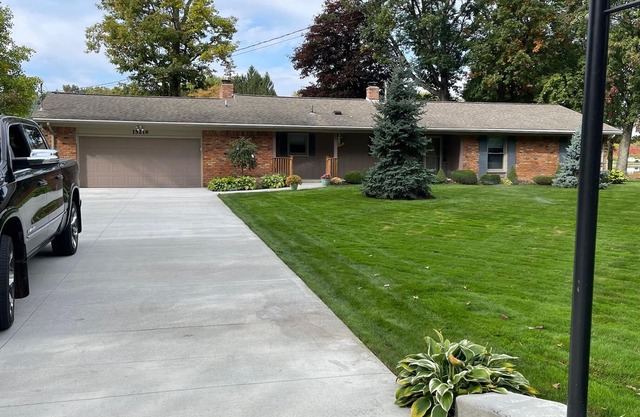 Todos los deportes Lakefront Home