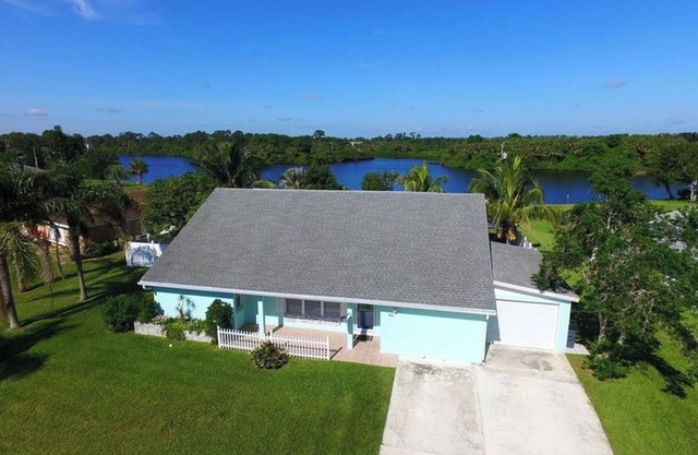 Lakehouse con puestas de sol a una milla de Indian River Lagoon