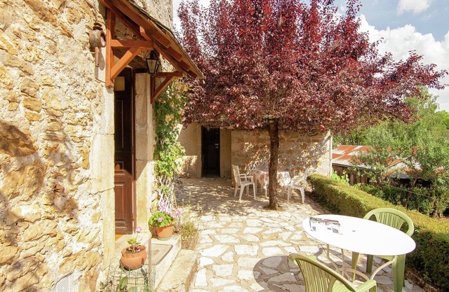 Casa cerca de Lac du Causse con terraza