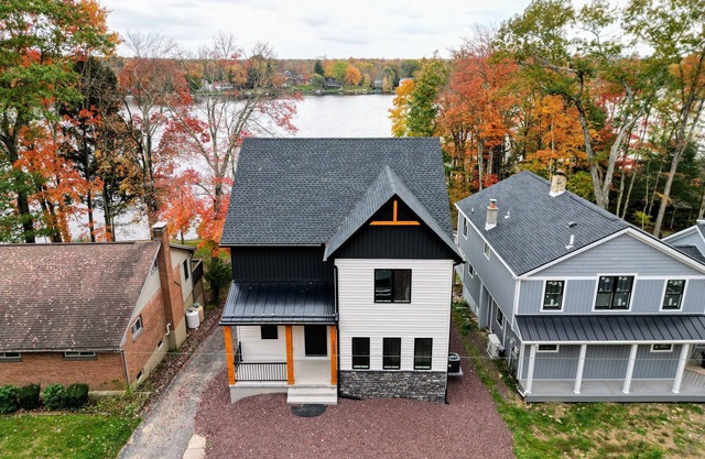 Lakeside Serenity by AvantStay | Lakefront, Newly Built, Deck w/ Views!