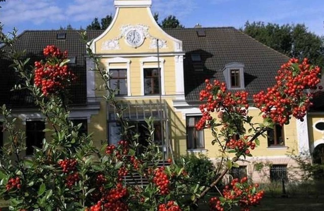 Land-ferienwohnungen Gut Reischvitz - Wohnung im Park