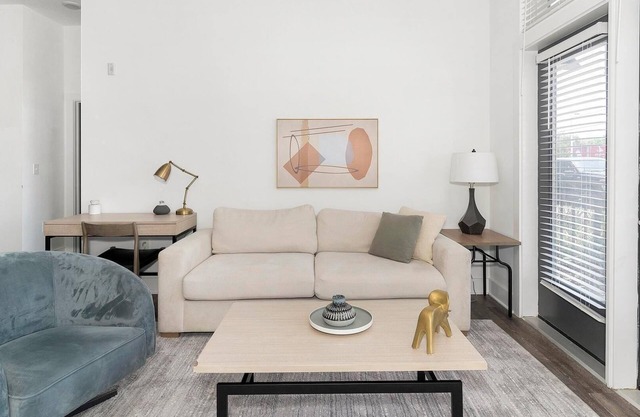 Landing at Barlow - 2 Bedrooms in San Marco