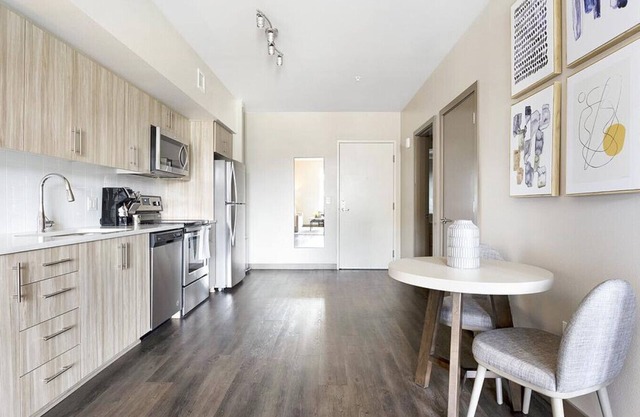 Landing at Bridgetown Lofts - 1 Bedroom in Northwest Portland
