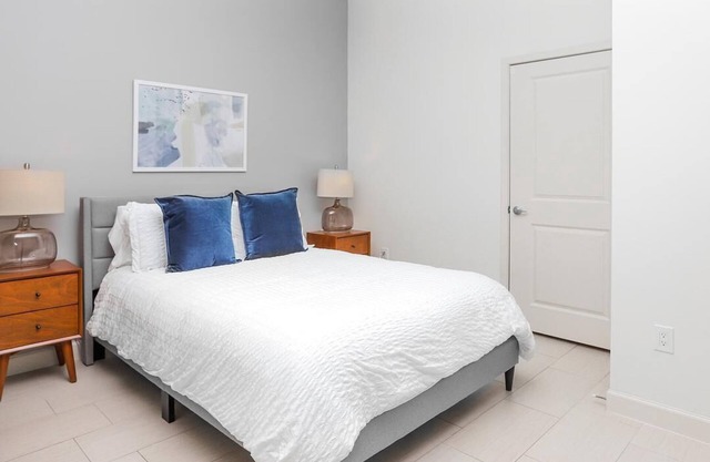 Landing at The Pierhouse at Channelside - Studio in Channel District