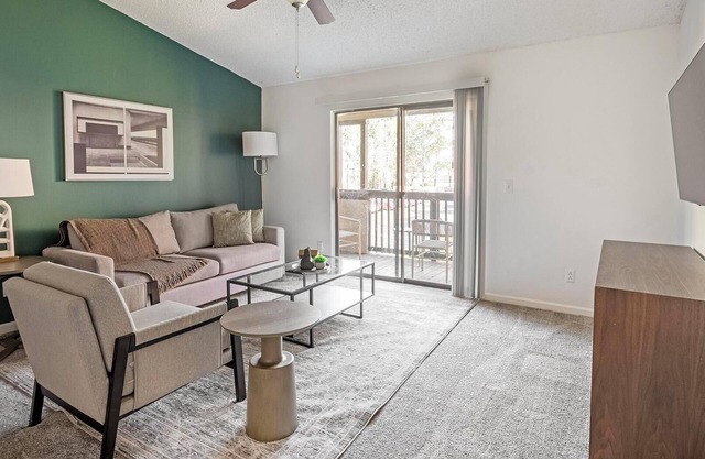 Landing at Timberwalk at Mandarin - 2 Bedrooms ...