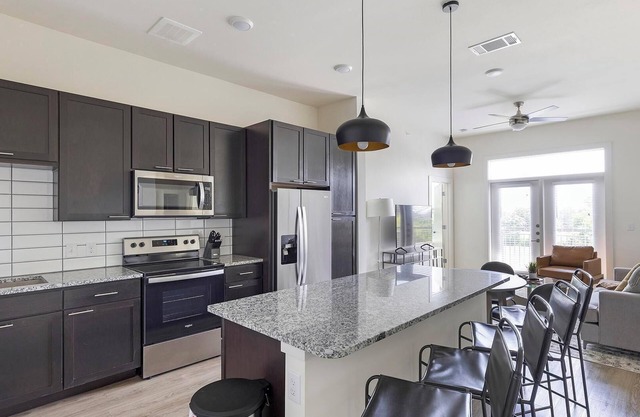 Landing | Stylish 2BD, Yoga Studio, Gym