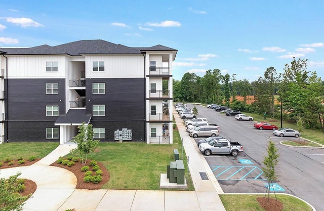 Landing | Modern 3BD, Gym, Yoga Studio