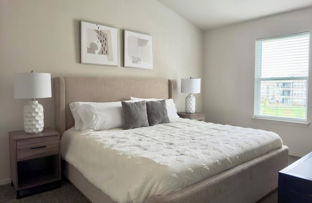 Landing | Incredible 1BD, Clubhouse, Pool