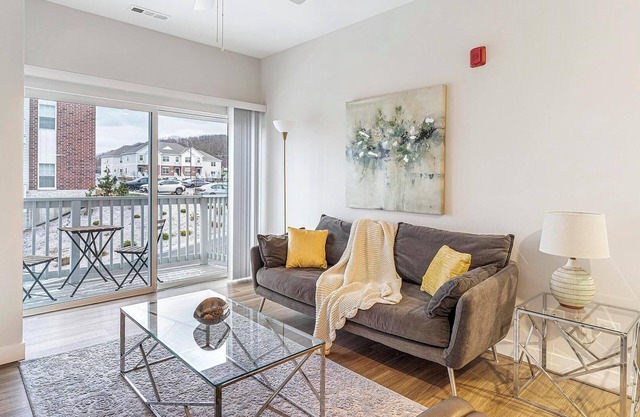 Landing | Chic 2BD, Pool, Gym