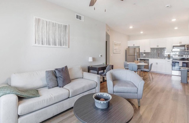 Landing | Stunning 2BD, Pool, Rooftop Lounge