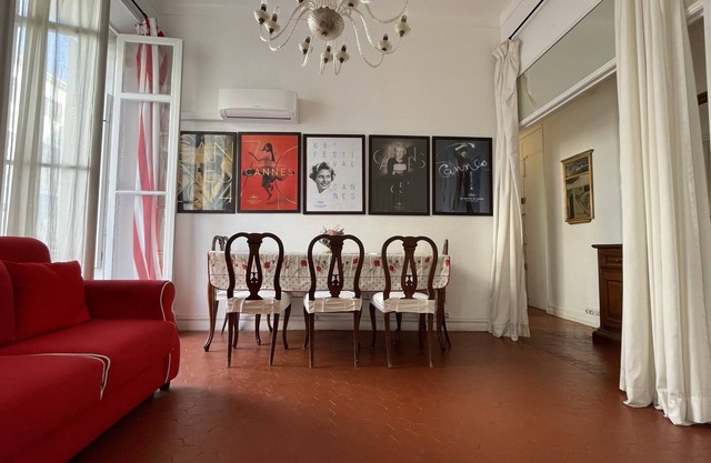 Amplio apartamento de 2 habitaciones en Cannes con Wifi y aire acondicionado