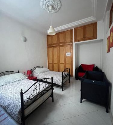 Large 3 Bedrooms Medina center Parking Secure
