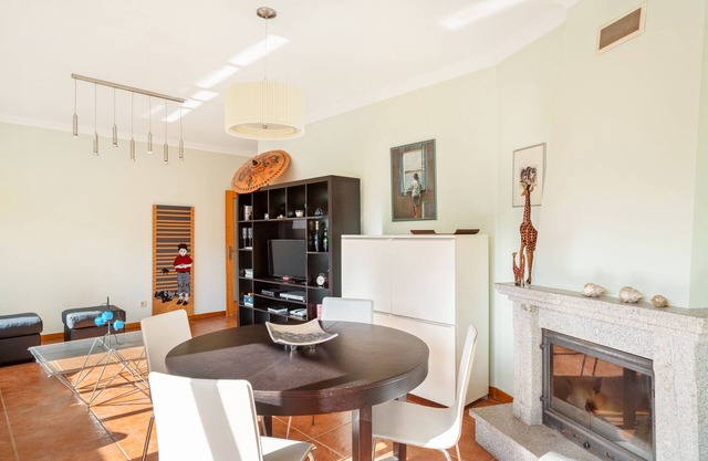 Large and Bright Apartment cerca de la playa