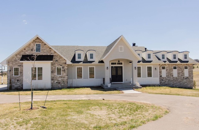 Large and elegant newly built home