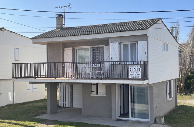 Large capacity family chalet